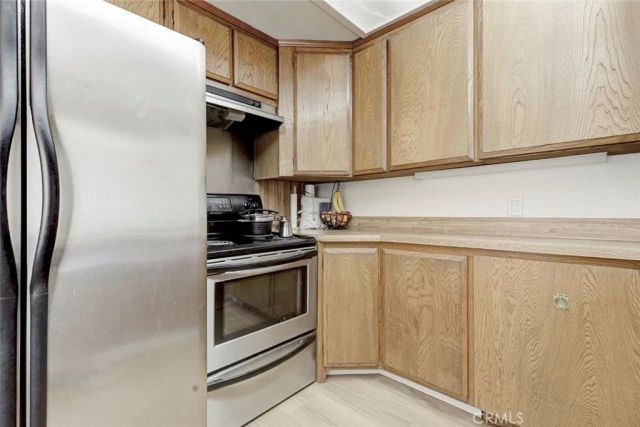125 W Mountain Street 216, Glendale, CA 91202