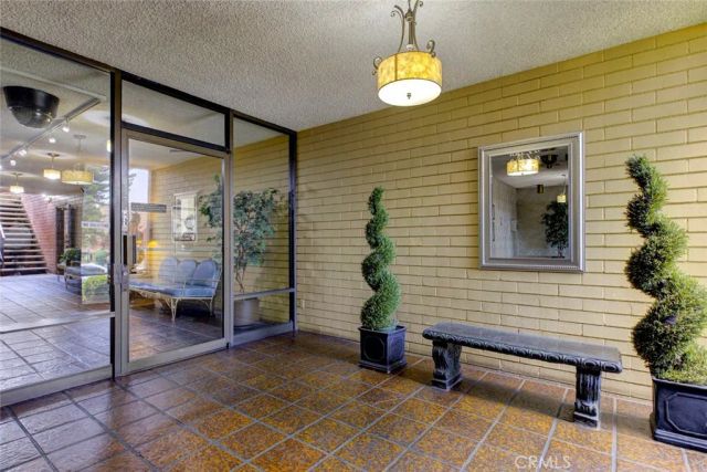 125 W Mountain Street 216, Glendale, CA 91202