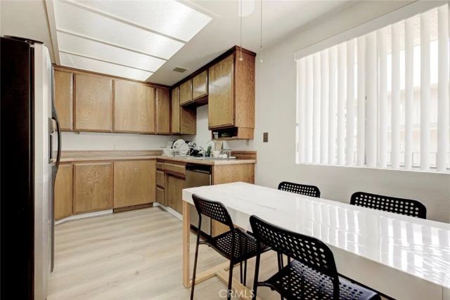 125 W Mountain Street 216, Glendale, CA 91202