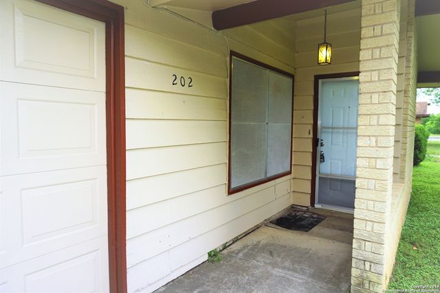 202 BRENDA DR, Converse, TX 78109
