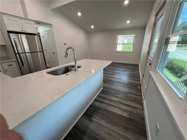 428 Parker St, Shaler, PA 15209