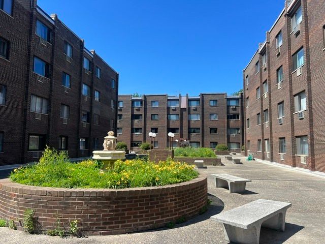 4623 N Chester Avenue 110, Chicago, IL 60656