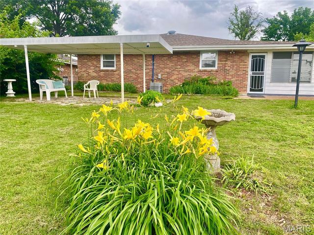 9108 Brownridge Drive, Overland, MO 63114