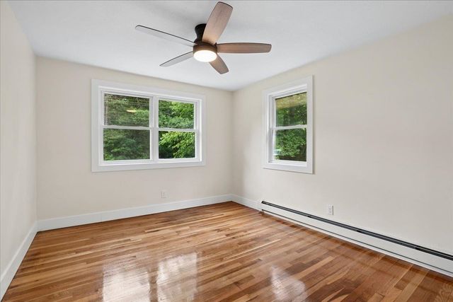 6 Horseshoe Lane, Londonderry, NH 03053