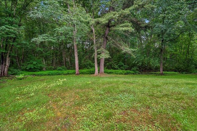 6 Horseshoe Lane, Londonderry, NH 03053