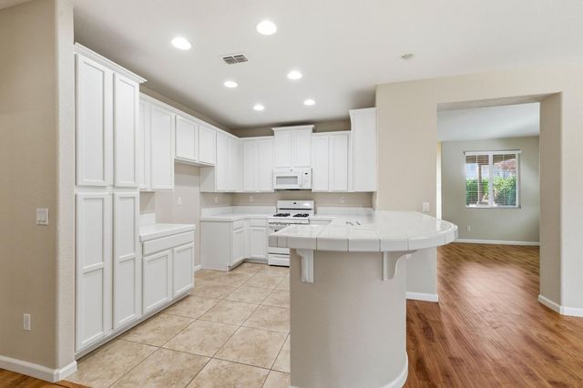 4616 Welera Way, Elk Grove, CA 95757