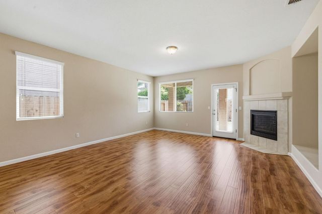 4616 Welera Way, Elk Grove, CA 95757