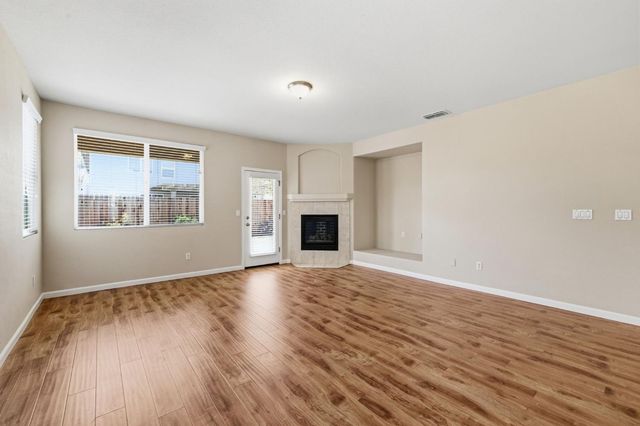 4616 Welera Way, Elk Grove, CA 95757