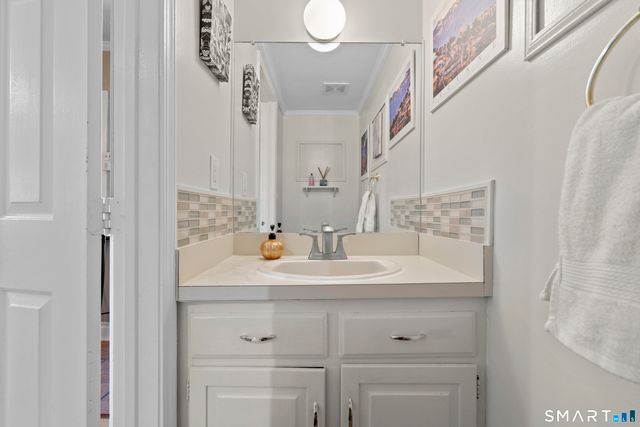 183 Livingston Place 3, Bridgeport, CT 06610