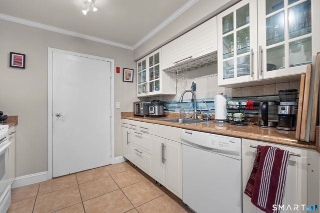 183 Livingston Place 3, Bridgeport, CT 06610