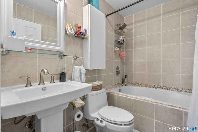 183 Livingston Place 3, Bridgeport, CT 06610