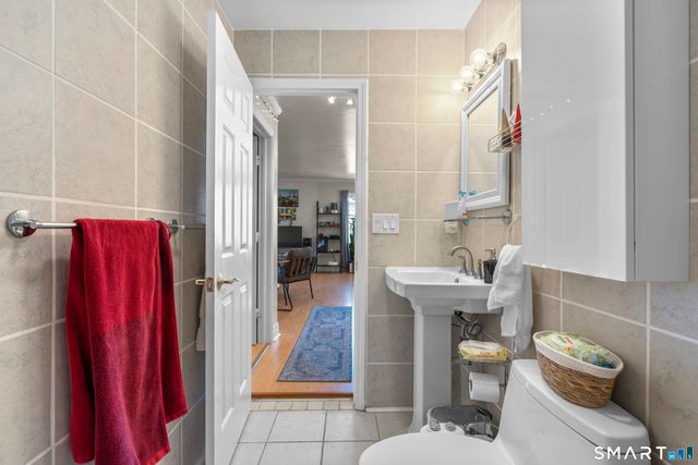 183 Livingston Place 3, Bridgeport, CT 06610