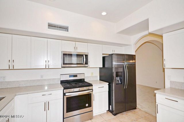 11281 N Chynna Rose Place, Tucson, AZ 85737