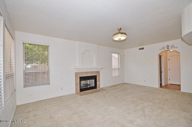 11281 N Chynna Rose Place, Tucson, AZ 85737