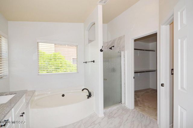 11281 N Chynna Rose Place, Tucson, AZ 85737