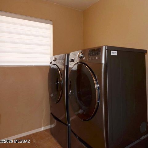 11281 N Chynna Rose Place, Tucson, AZ 85737