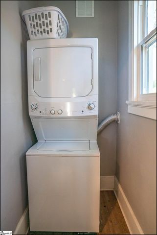 3 21st Street, Greenville, SC 29611