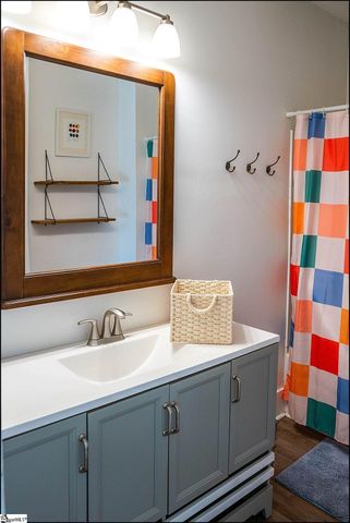 3 21st Street, Greenville, SC 29611