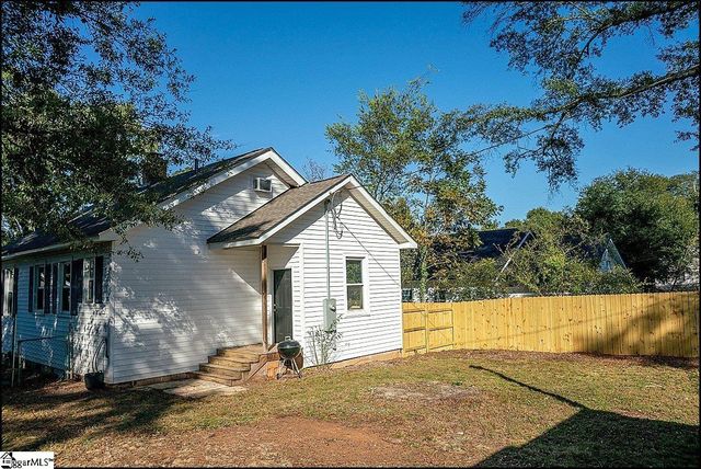 3 21st Street, Greenville, SC 29611