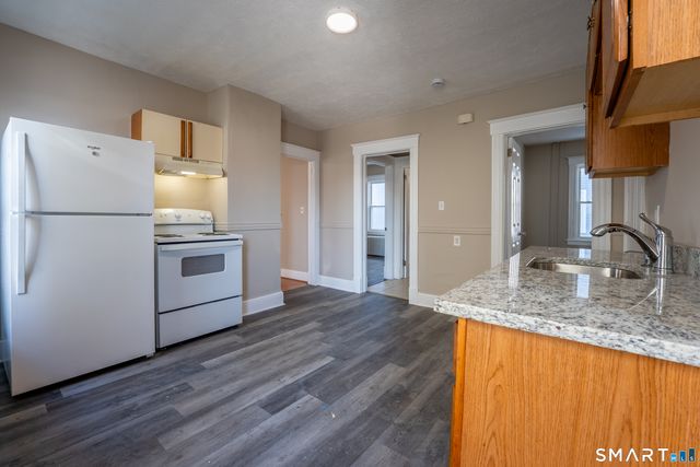 62 James Street, Hartford, CT 06106