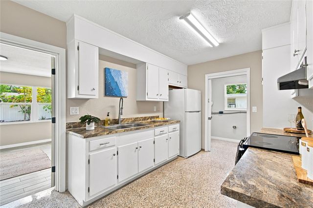 6203 RODGERS AVENUE, Sarasota, FL 34231