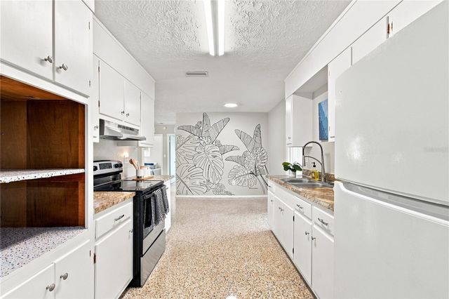 6203 RODGERS AVENUE, Sarasota, FL 34231