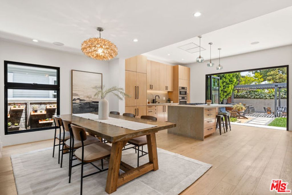 12456 Gilmore Avenue, Los Angeles, CA 90066