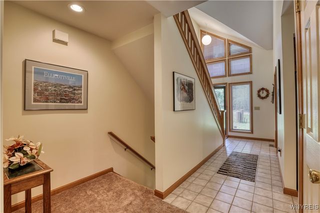 19 Snowpine, Great Valley, NY 14741