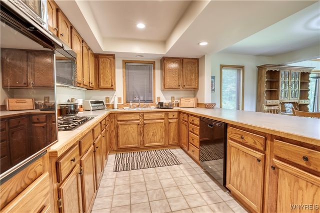 19 Snowpine, Great Valley, NY 14741