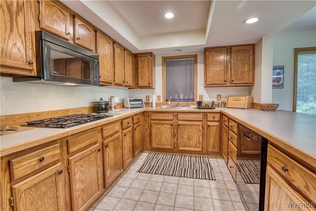 19 Snowpine, Great Valley, NY 14741