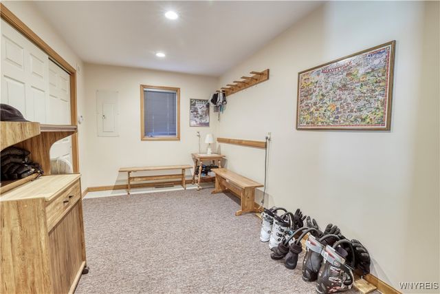 19 Snowpine, Great Valley, NY 14741