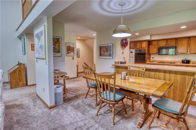 19 Snowpine, Great Valley, NY 14741