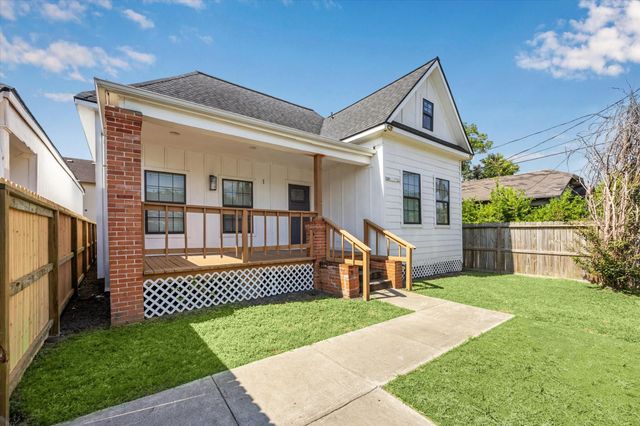 2302 Sumpter Street, Houston, TX 77026
