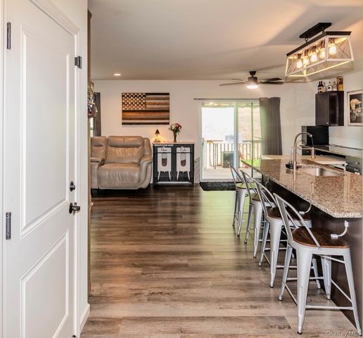 211 Ridgeline Drive, Poughkeepsie, NY 12603
