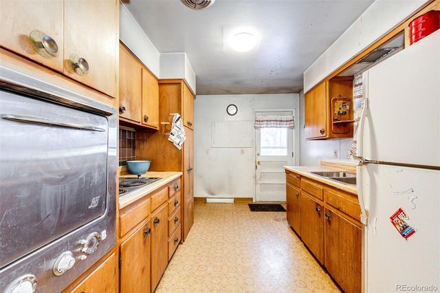 2301 S Saint Paul Street, Denver, CO 80210