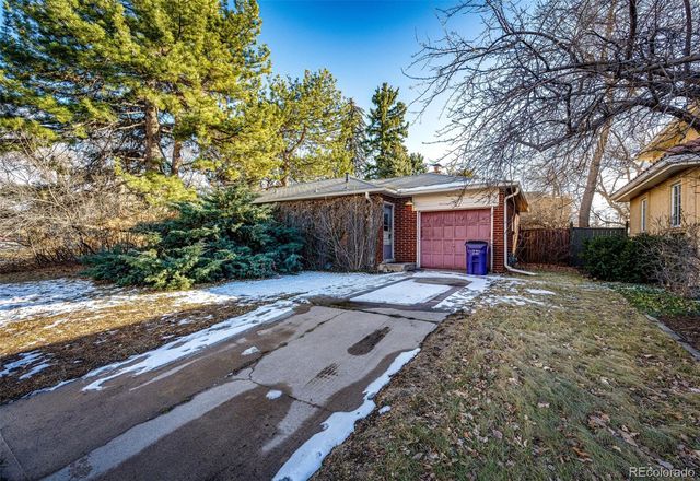 2301 S Saint Paul Street, Denver, CO 80210