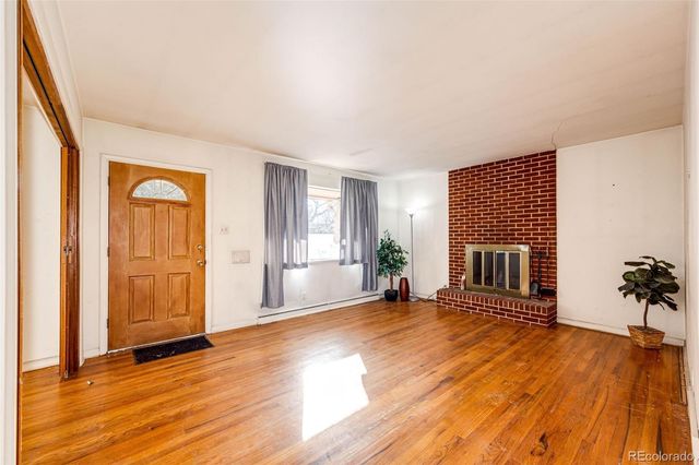 2301 S Saint Paul Street, Denver, CO 80210