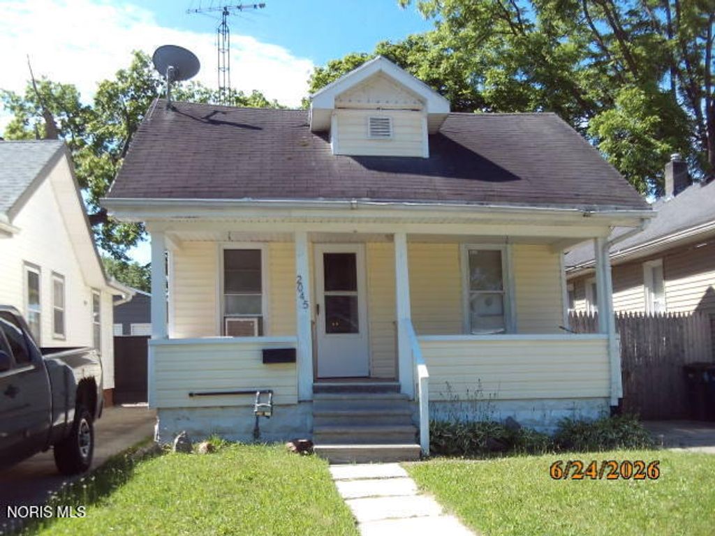 2045 Fairfax Road, Toledo, OH 43613