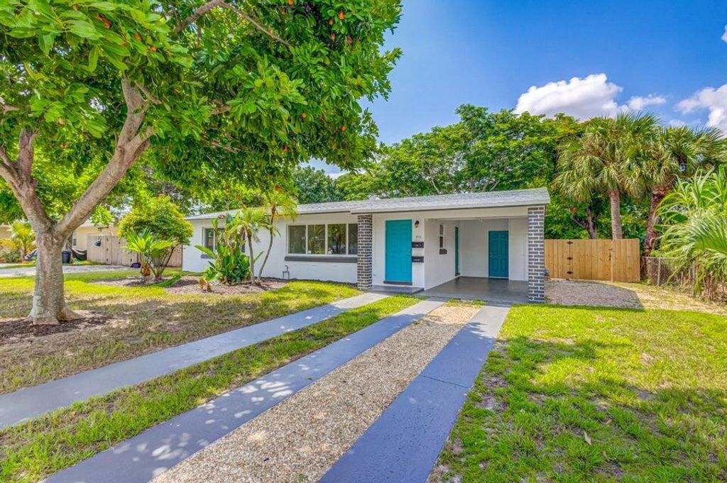 512 Bayberry Drive, Lake Park, FL 33403