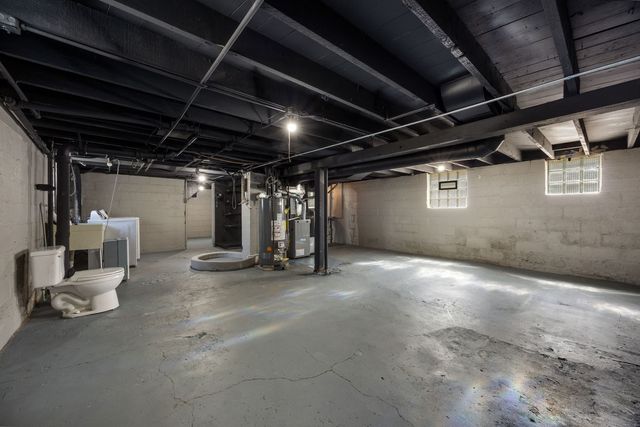 1322 N Prairie Avenue, Joliet, IL 60435