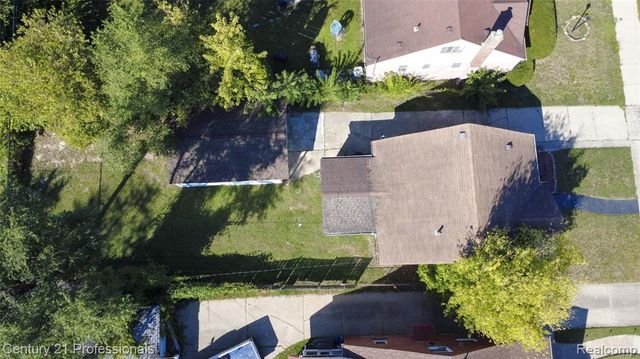 9037 Longacre Street, Detroit, MI 48228