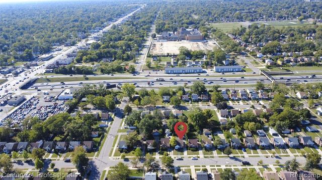 9037 Longacre Street, Detroit, MI 48228