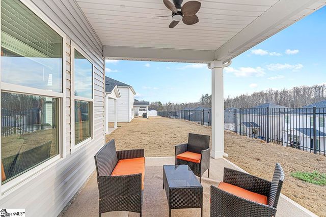 130 Firehole Road, Gray Court, SC 29645