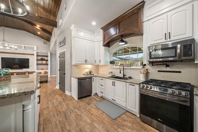 10630 Padon Road, Needville, TX 77461