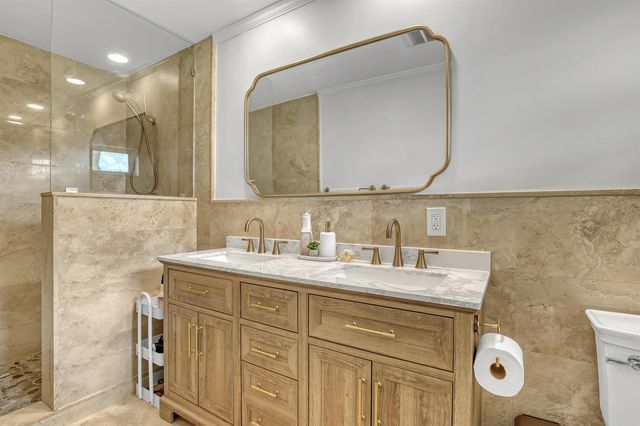561 Anchorage Drive, North Palm Beach, FL 33408