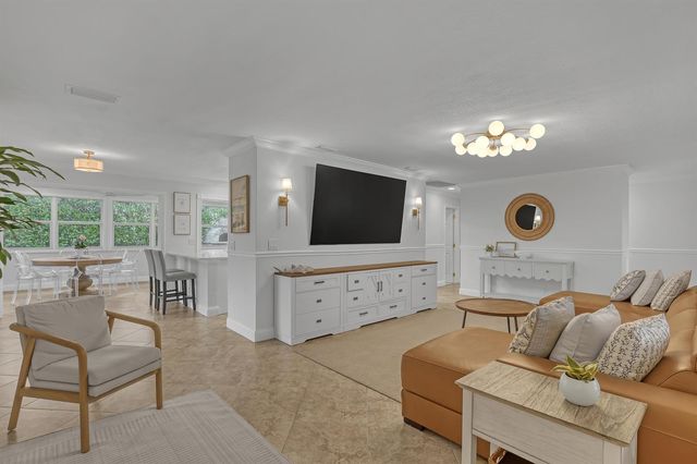 561 Anchorage Drive, North Palm Beach, FL 33408