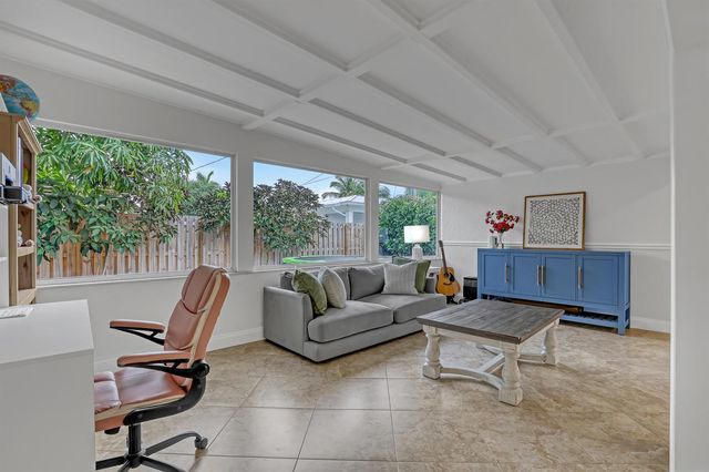 561 Anchorage Drive, North Palm Beach, FL 33408