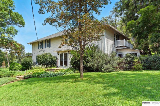 11414 N 76 Plaza, Omaha, NE 68122