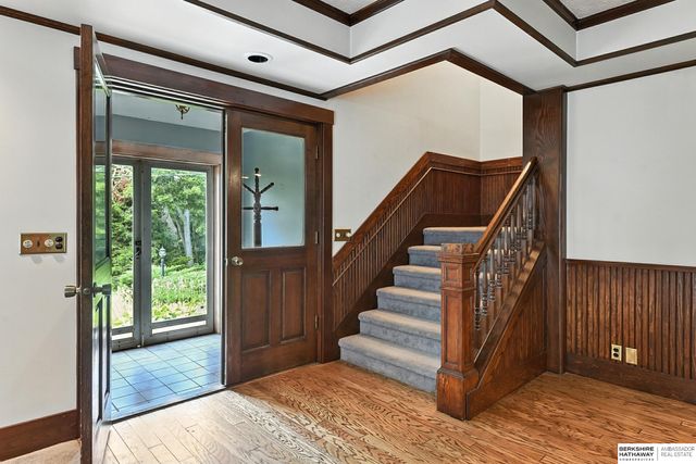 11414 N 76 Plaza, Omaha, NE 68122