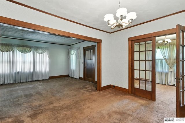 11414 N 76 Plaza, Omaha, NE 68122